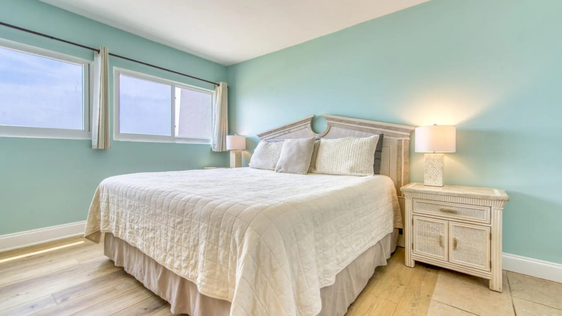 Beach House Condominiums D104 - Beachfront With Pool, Wifi, & Beach Service Ντέστιν 0*,  Ηνωμένες Πολιτείες της Αμερικής