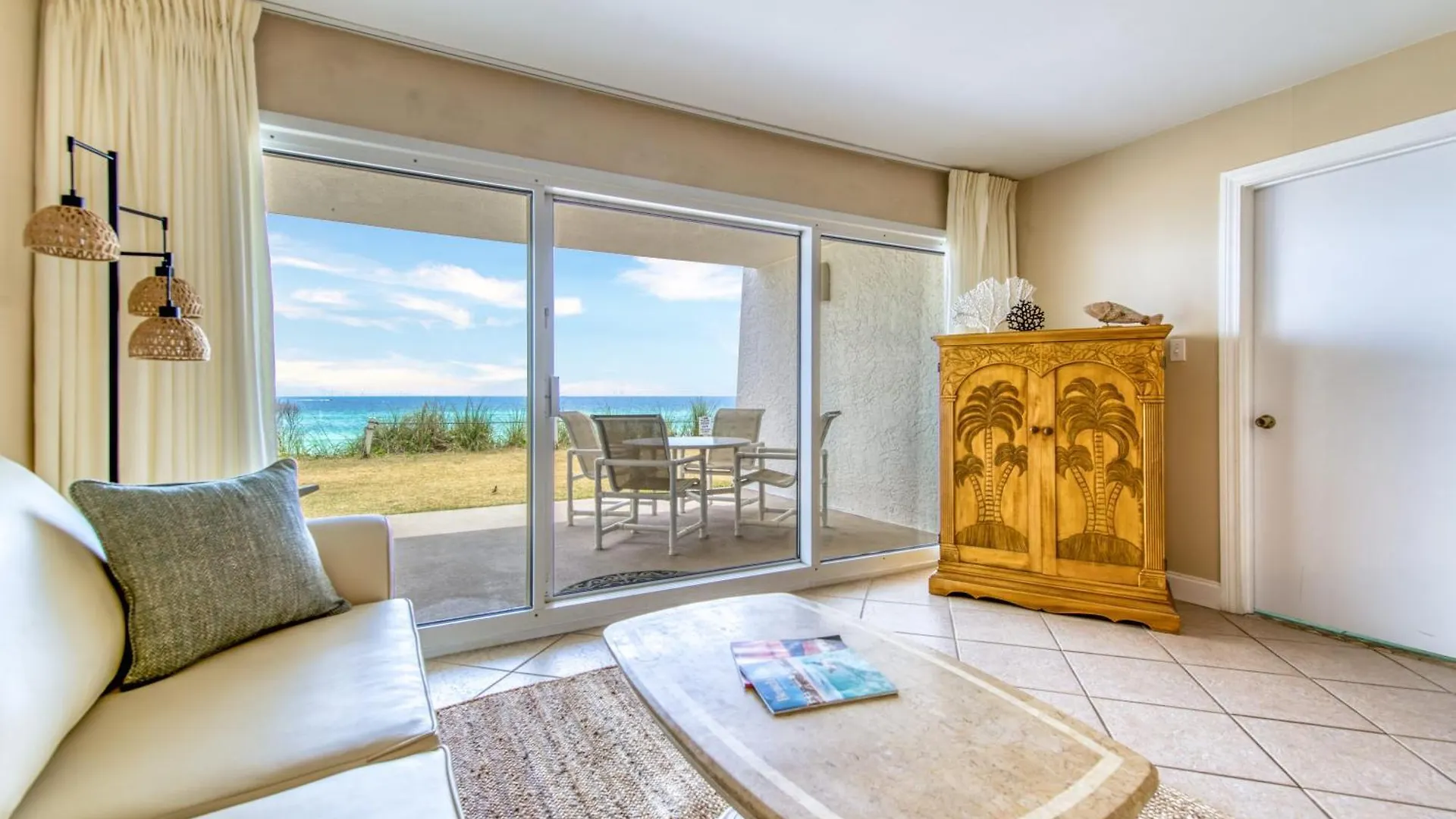 Beach House Condominiums D104 - Beachfront With Pool, Wifi, & Beach Service Destin United States