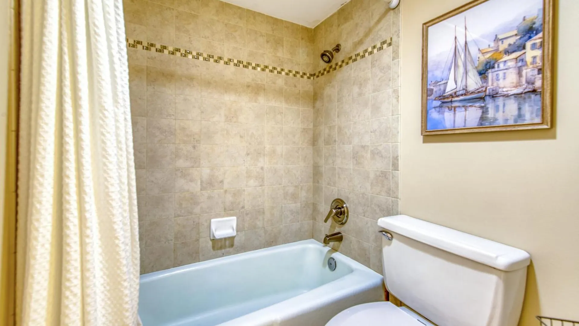 Beach House Condominiums D104 - Beachfront With Pool, Wifi, & Beach Service Destin 0*,  United States
